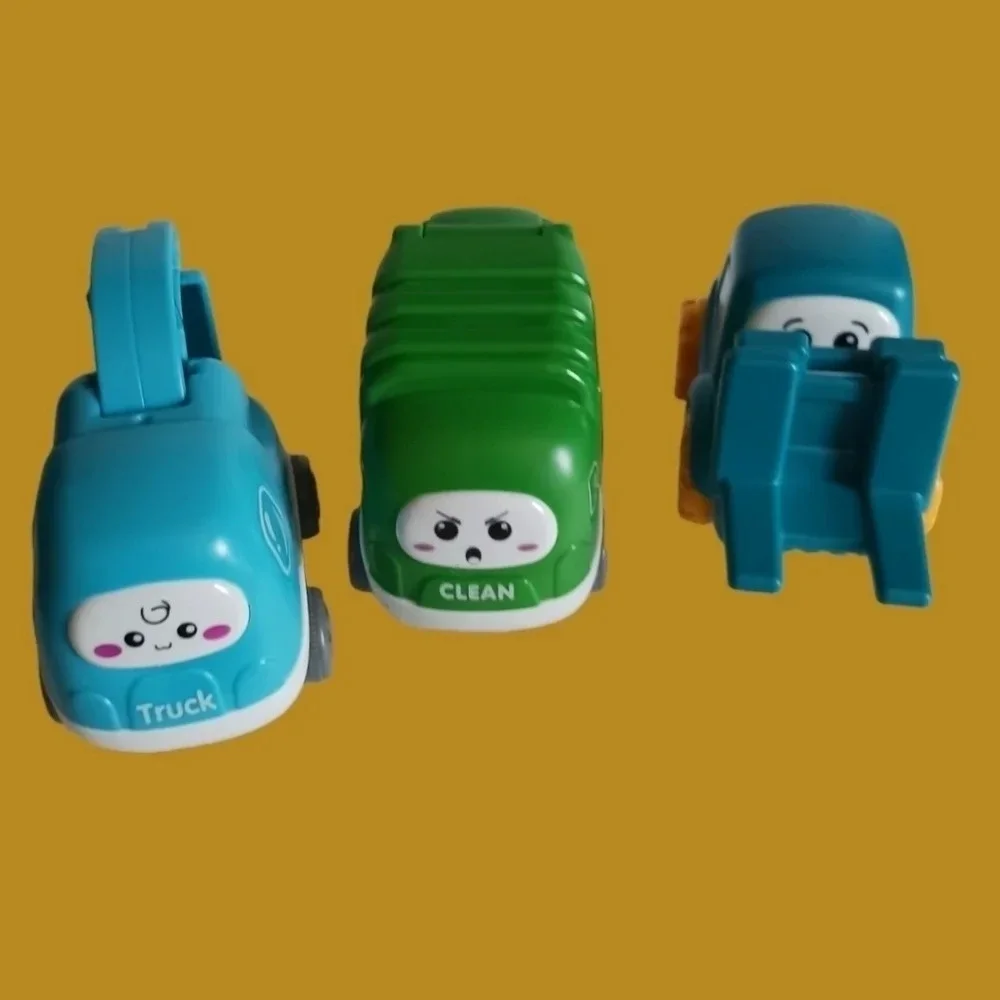 Cartoon face play vehicle set of 3